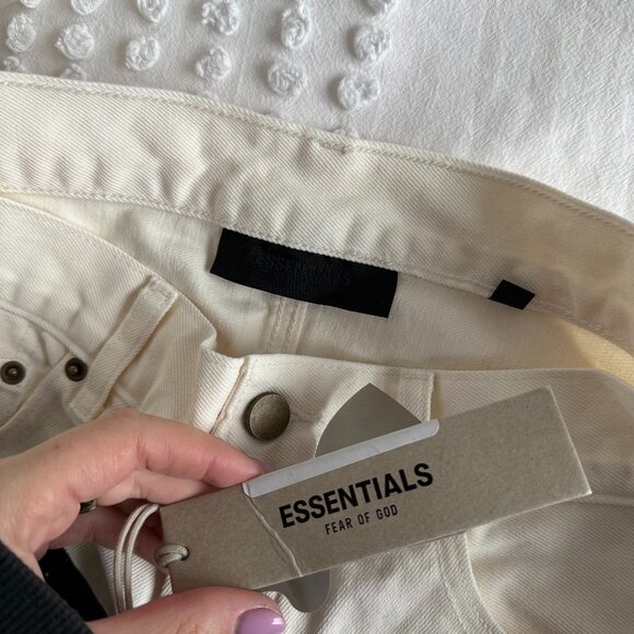 Fear Of God Essentials 5 Pocket Denim Jeans In Cloud Dancer Straight Leg - Picture 4 of 11